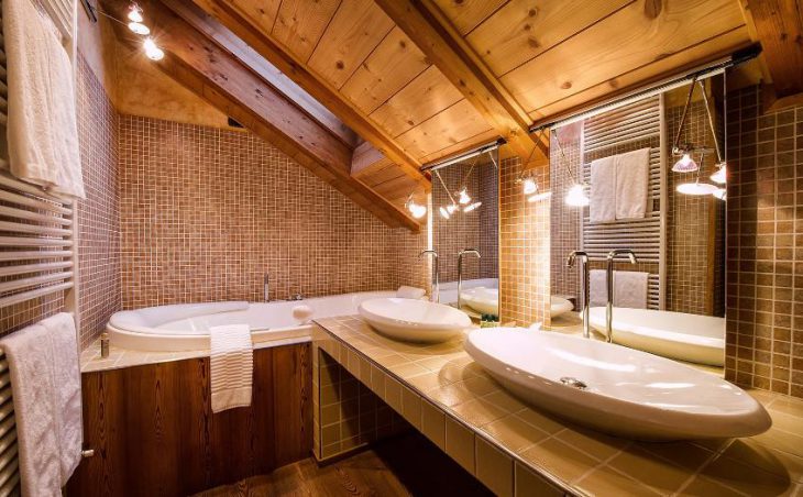 Sertorelli Sport Hotel in Cervinia , Italy image 6 